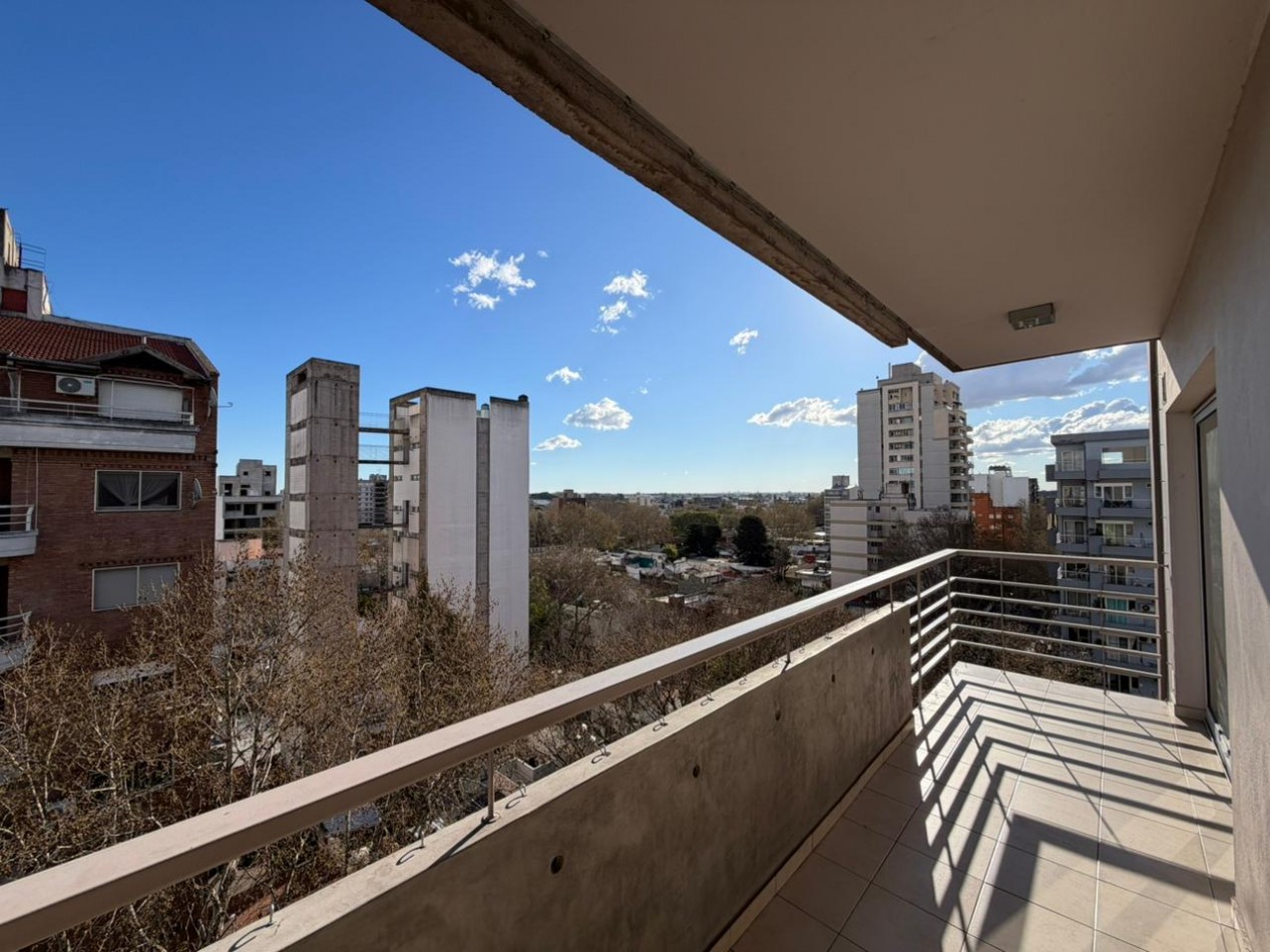 Excelente departamento de 2 ambientes con cochera - San Martin