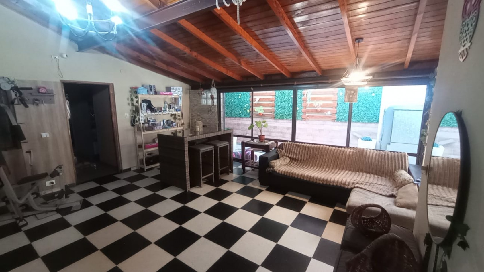Hermosa casa de 4 ambientes en venta - San Martin