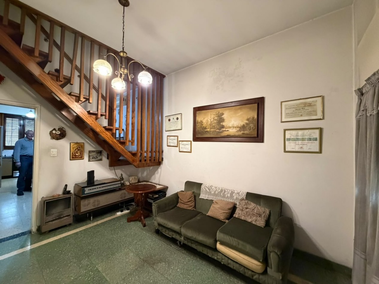 Casa de 5 ambientes en alquiler - Villa Ballester