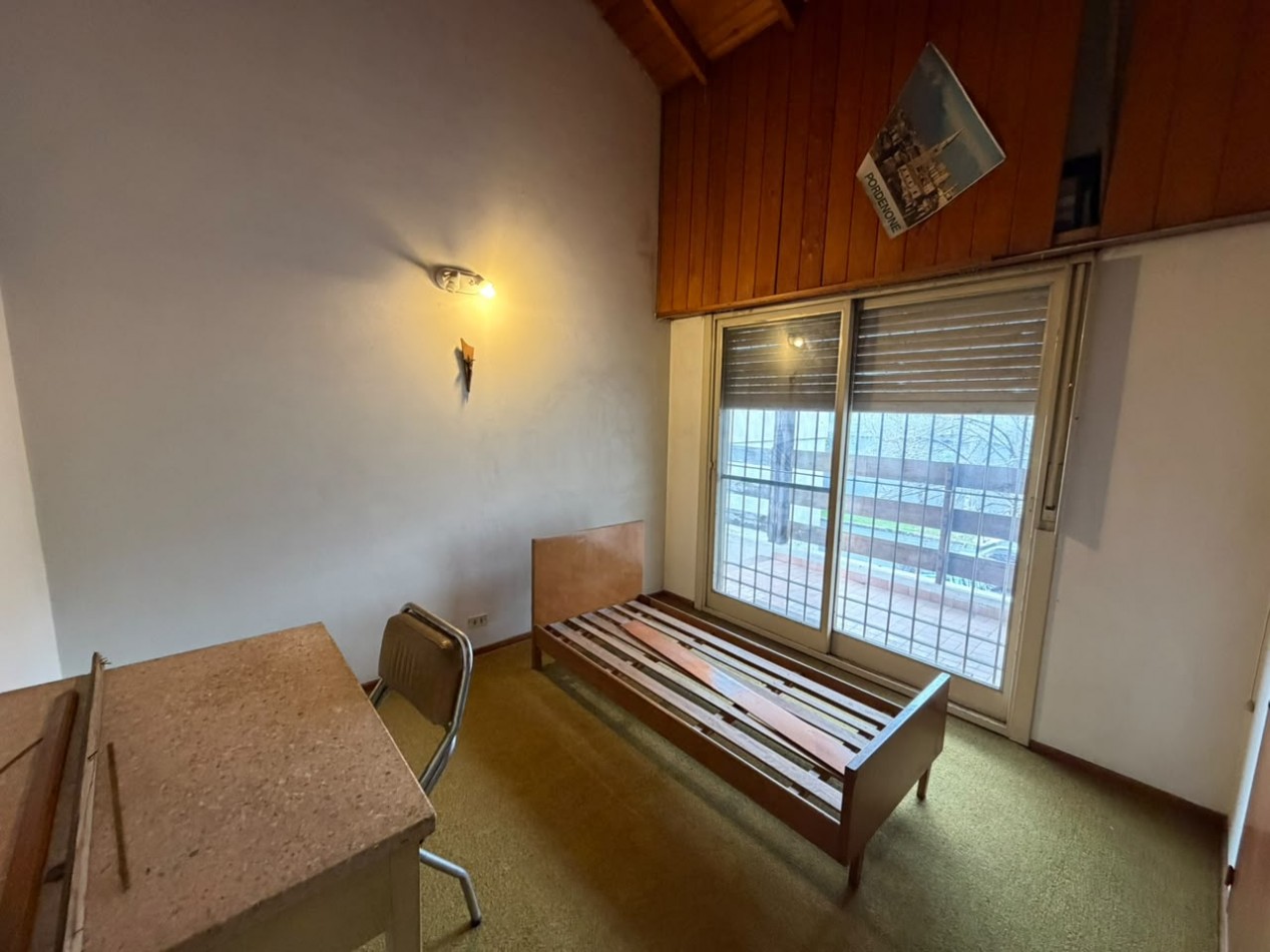 Casa de 5 ambientes en alquiler - Villa Ballester
