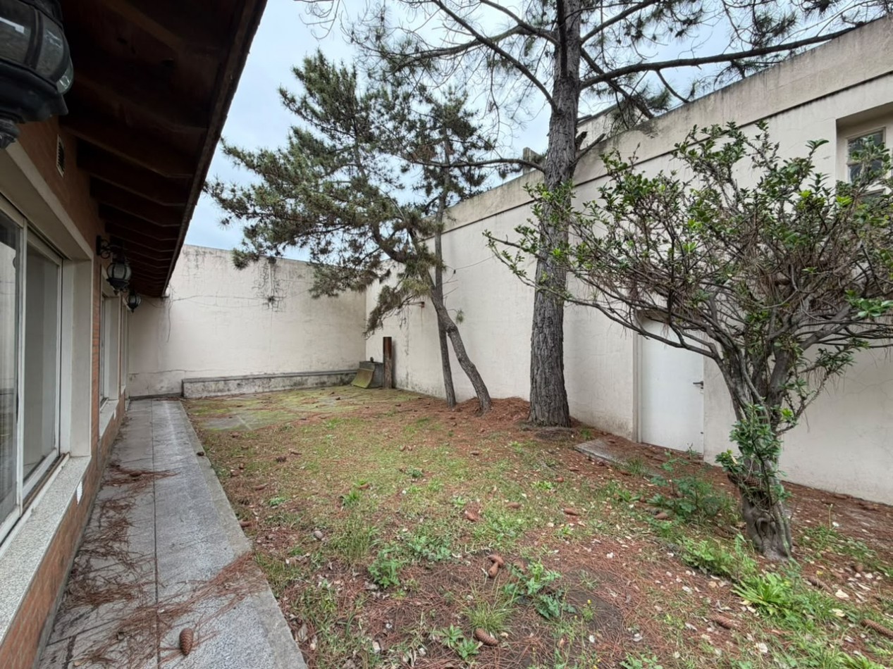 Casa de 5 ambientes en alquiler - Villa Ballester