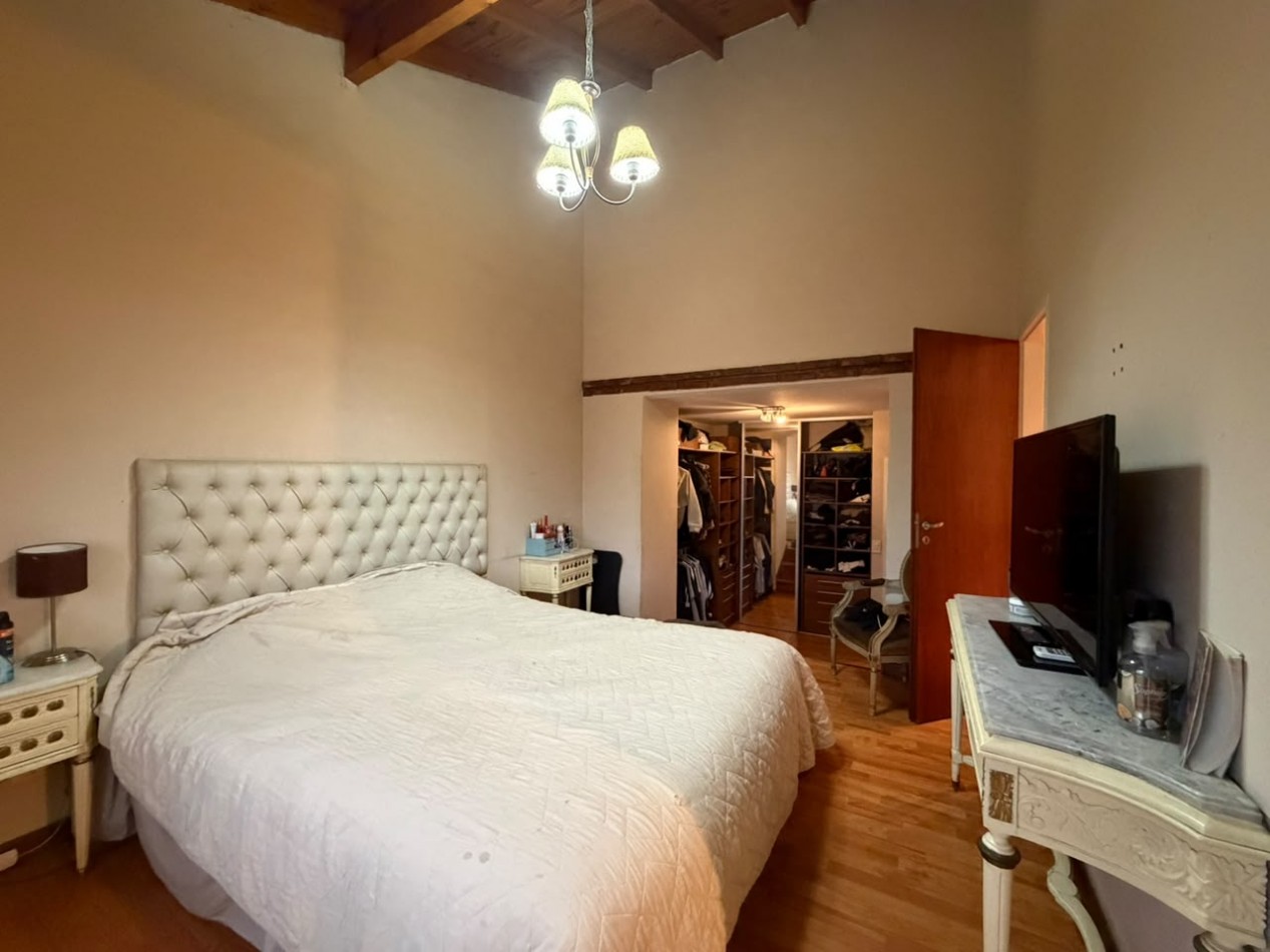 Hermosa Casa De 5 Ambientes - Villa Ballester