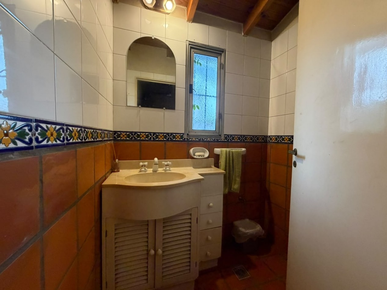 Hermosa Casa De 5 Ambientes - Villa Ballester