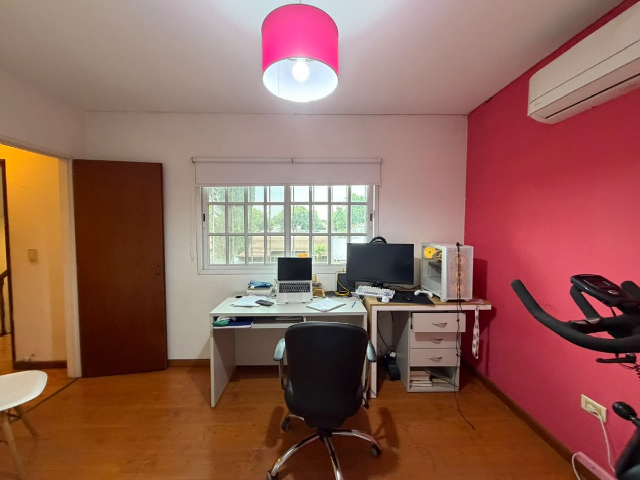 Hermosa Casa De 5 Ambientes - Villa Ballester