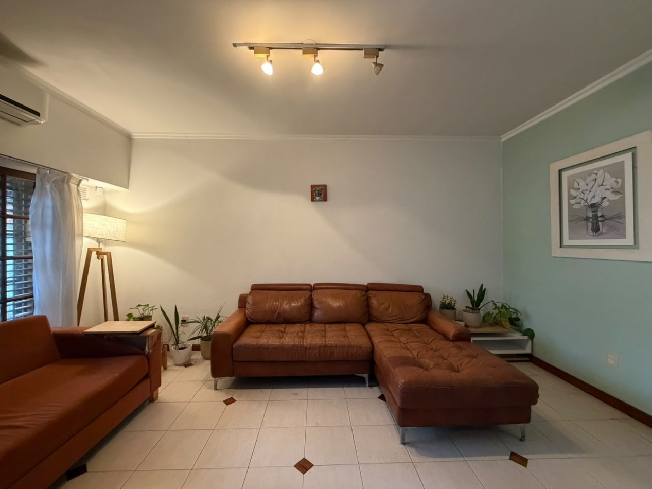 Hermosa Casa De 5 Ambientes - Villa Ballester