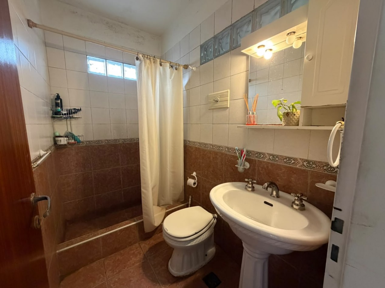 Hermosa Casa De 5 Ambientes - Villa Ballester