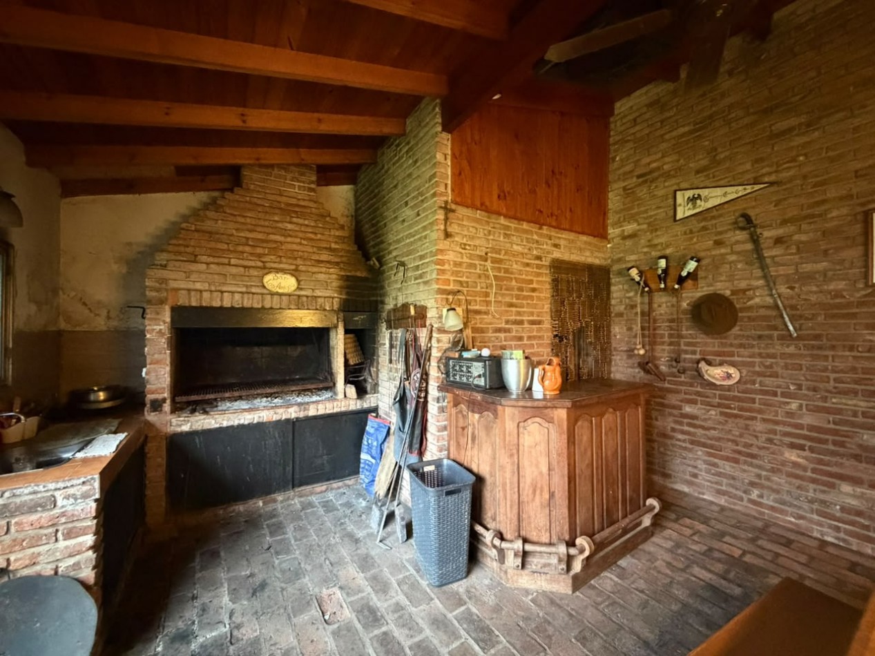 Hermosa Casa De 5 Ambientes - Villa Ballester