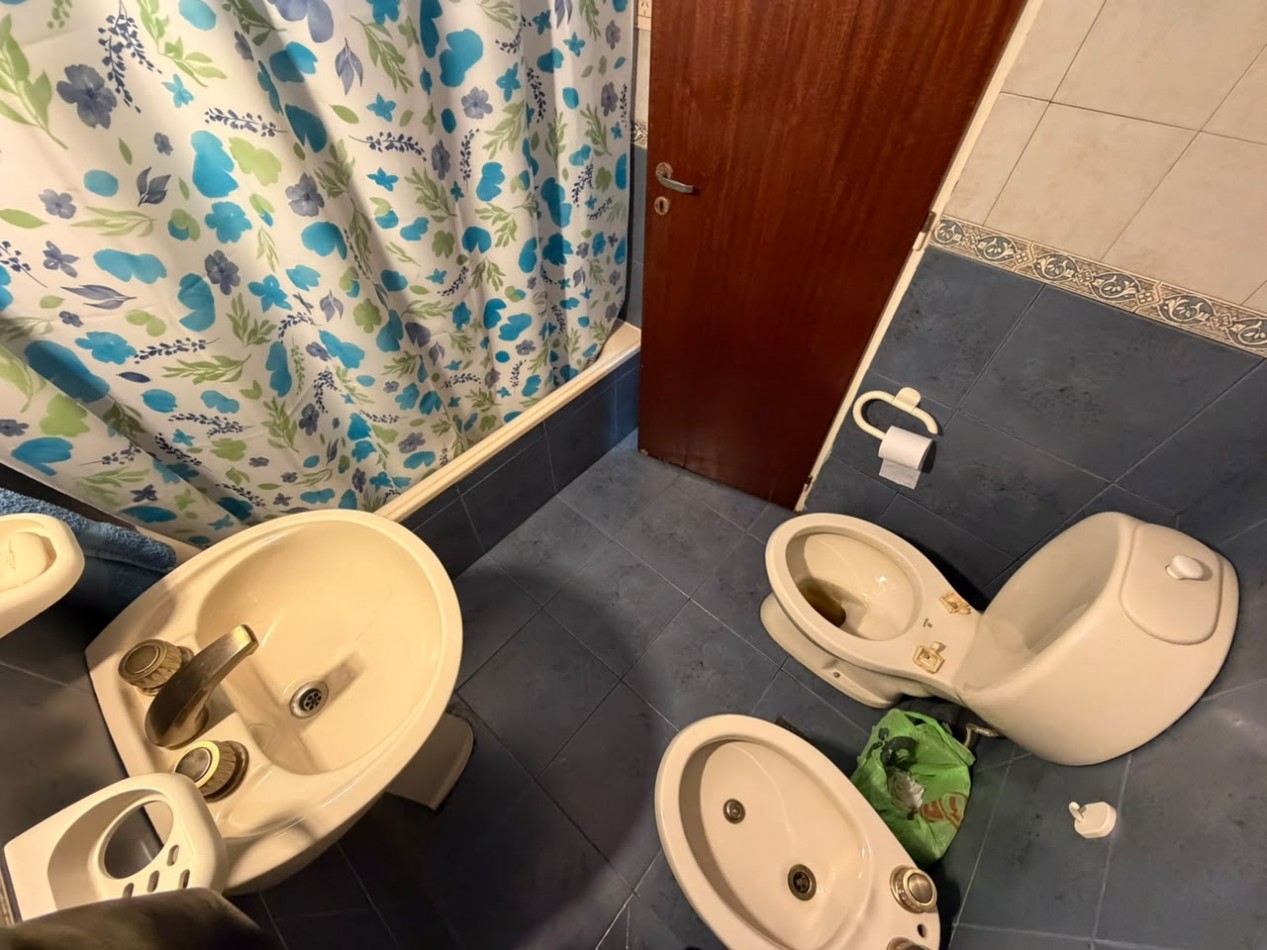 Hermosa Casa De 5 Ambientes - Villa Ballester