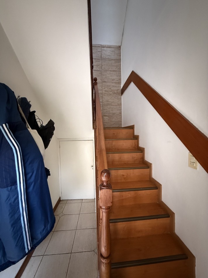CASA DE 5 AMBIENTES - VILLA BALLESTER
