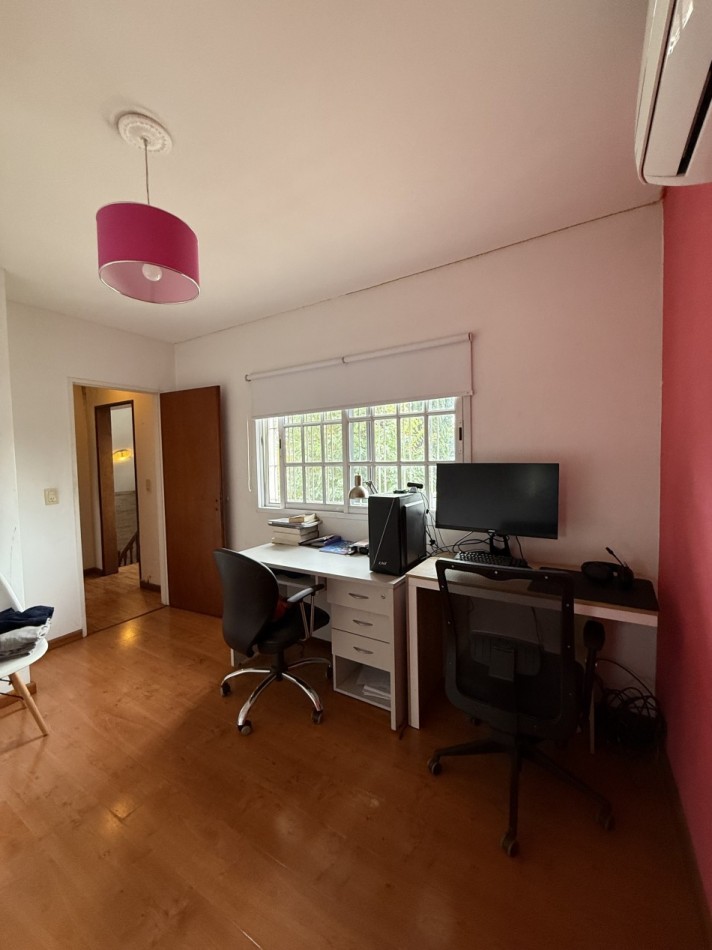 CASA DE 5 AMBIENTES - VILLA BALLESTER
