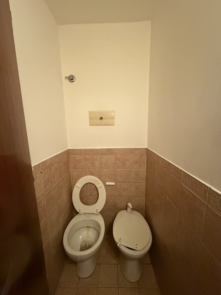 CASA DE 5 AMBIENTES - VILLA BALLESTER