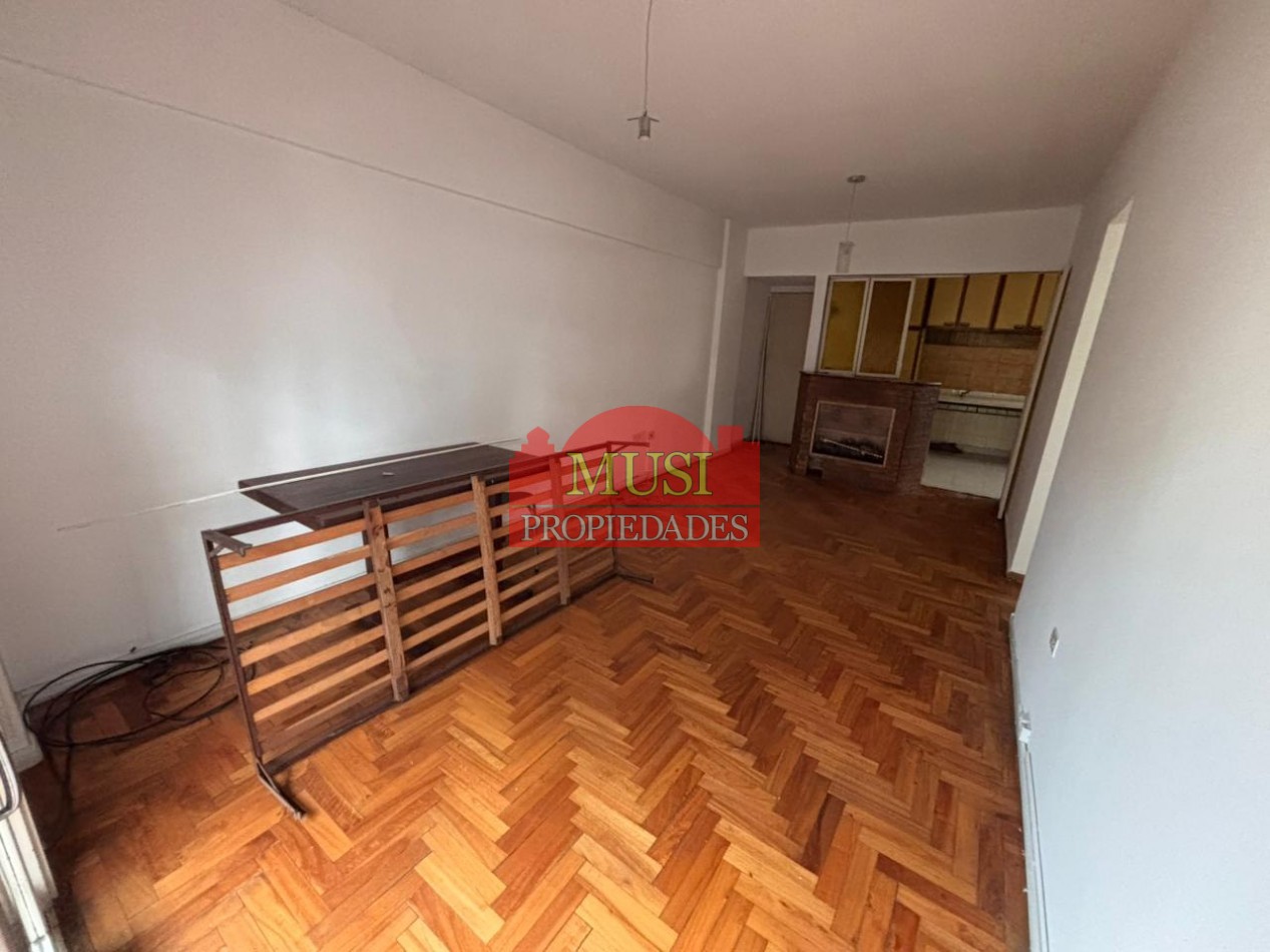 Depto de 4 amb. con cochera - San Martin centro