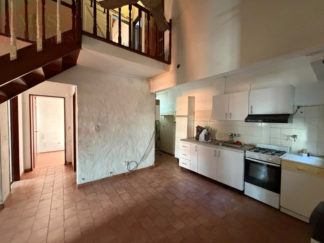 Hermoso PH de 4 ambientes a reciclar en venta - San Martin centro