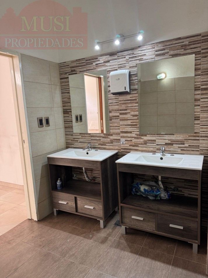 Excelente local en Venta. 