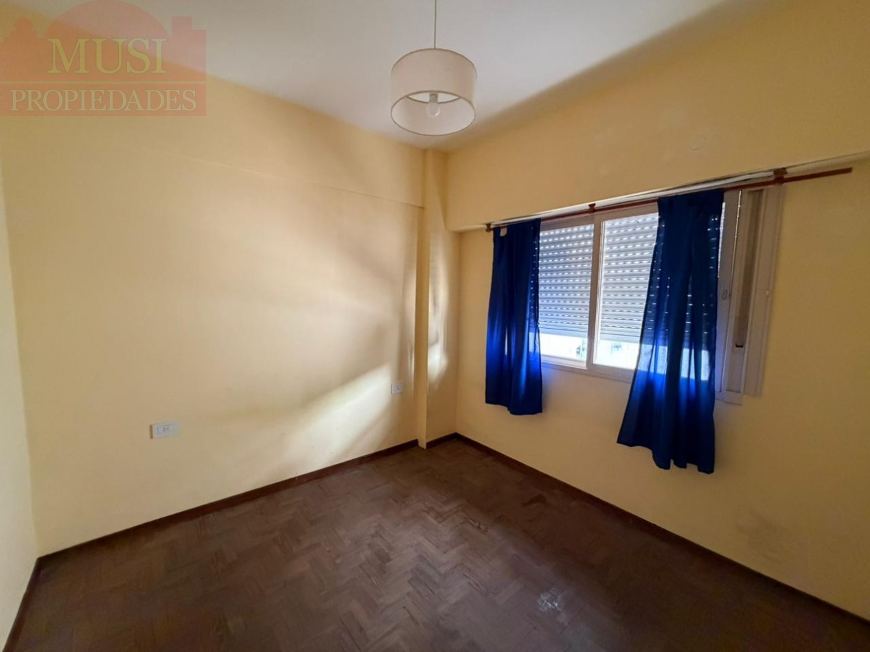 Departamento de 2 ambientes en Planta Baja con Patio - San Martin Centro