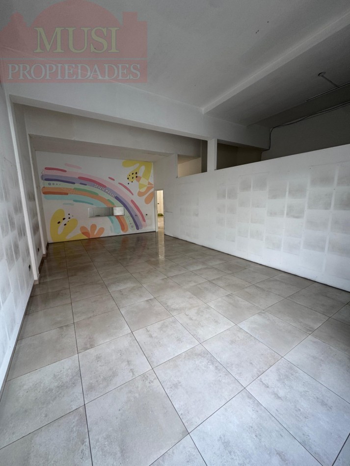 Excelente local en Venta. 