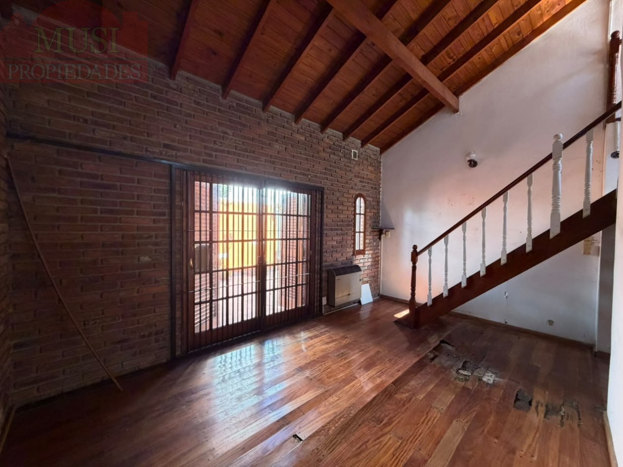 Hermoso PH de 4 ambientes a reciclar en venta - San Martin centro
