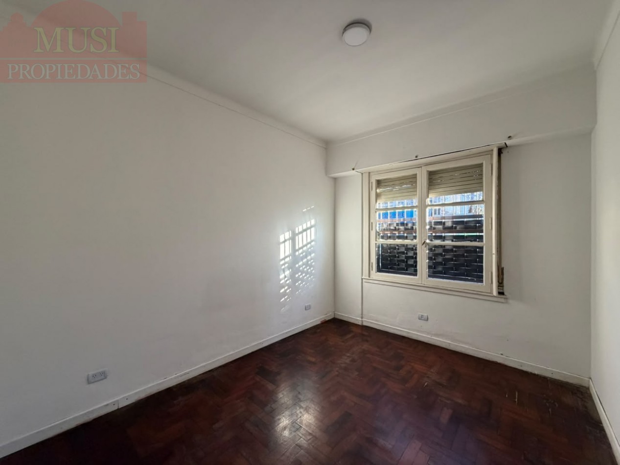 Departamento de 3 ambientes en Planta Baja en venta - San Martin