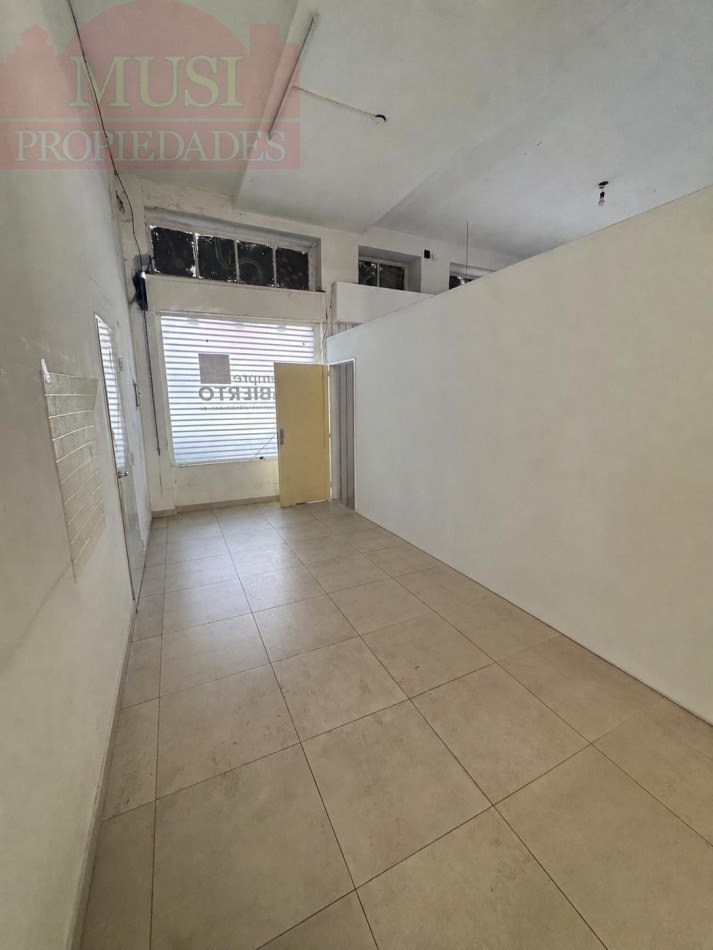 Excelente local en Venta. 