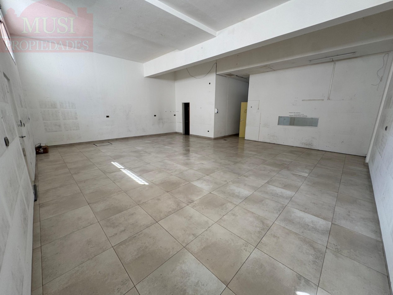 Excelente local en Venta. 