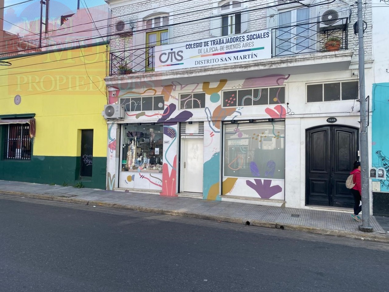 Excelente local en Venta. 
