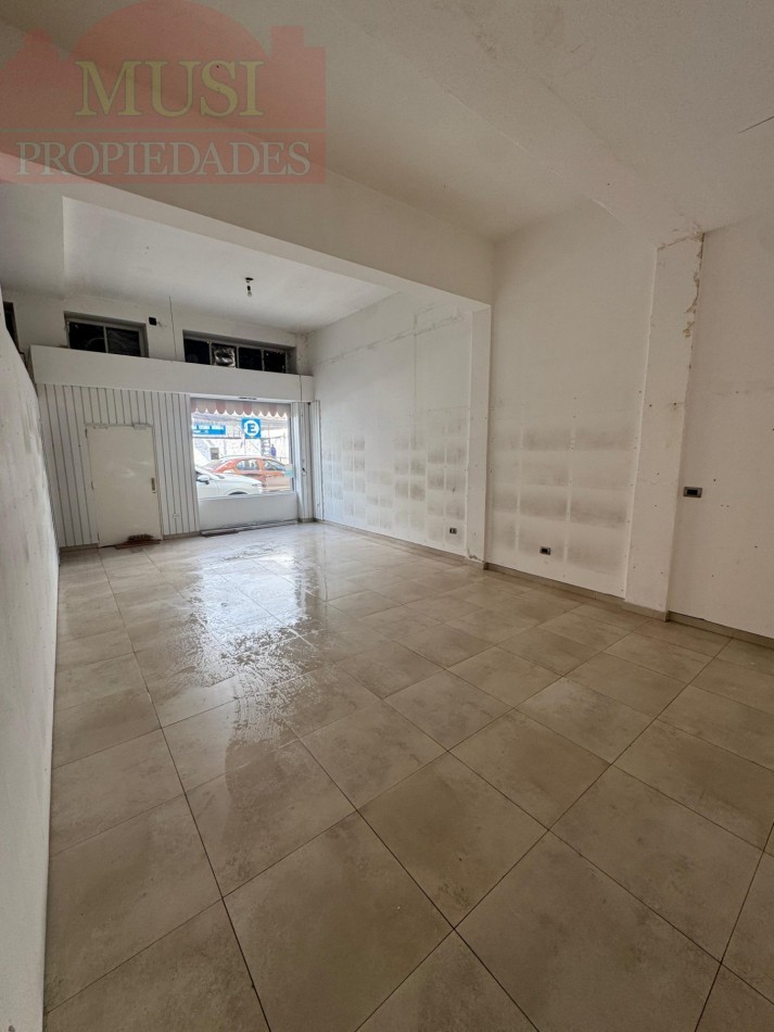 Excelente local en Venta. 