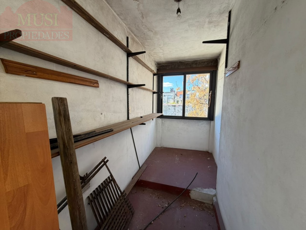 Hermoso PH de 4 ambientes a reciclar en venta - San Martin centro