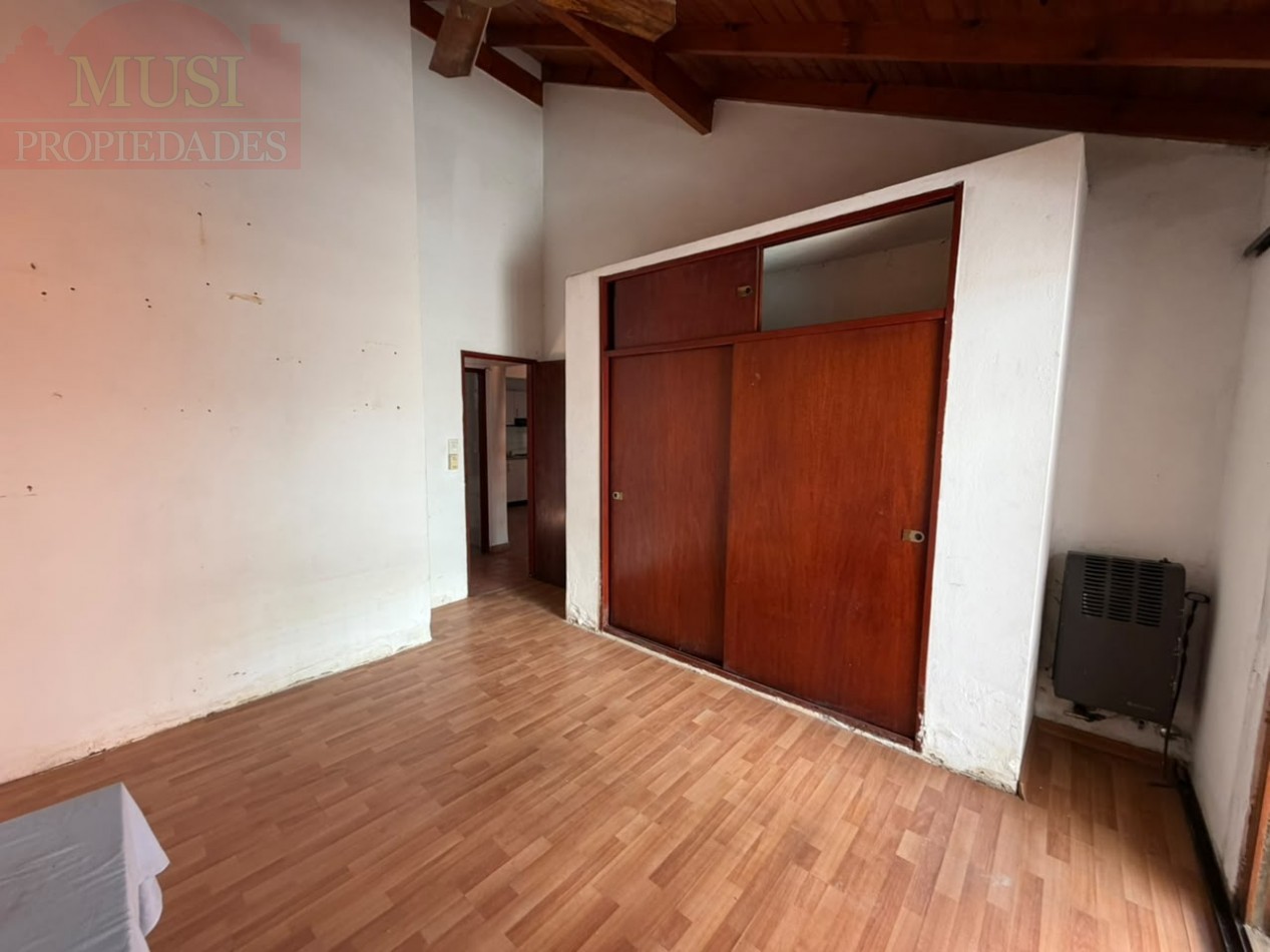 Hermoso PH de 4 ambientes a reciclar en venta - San Martin centro
