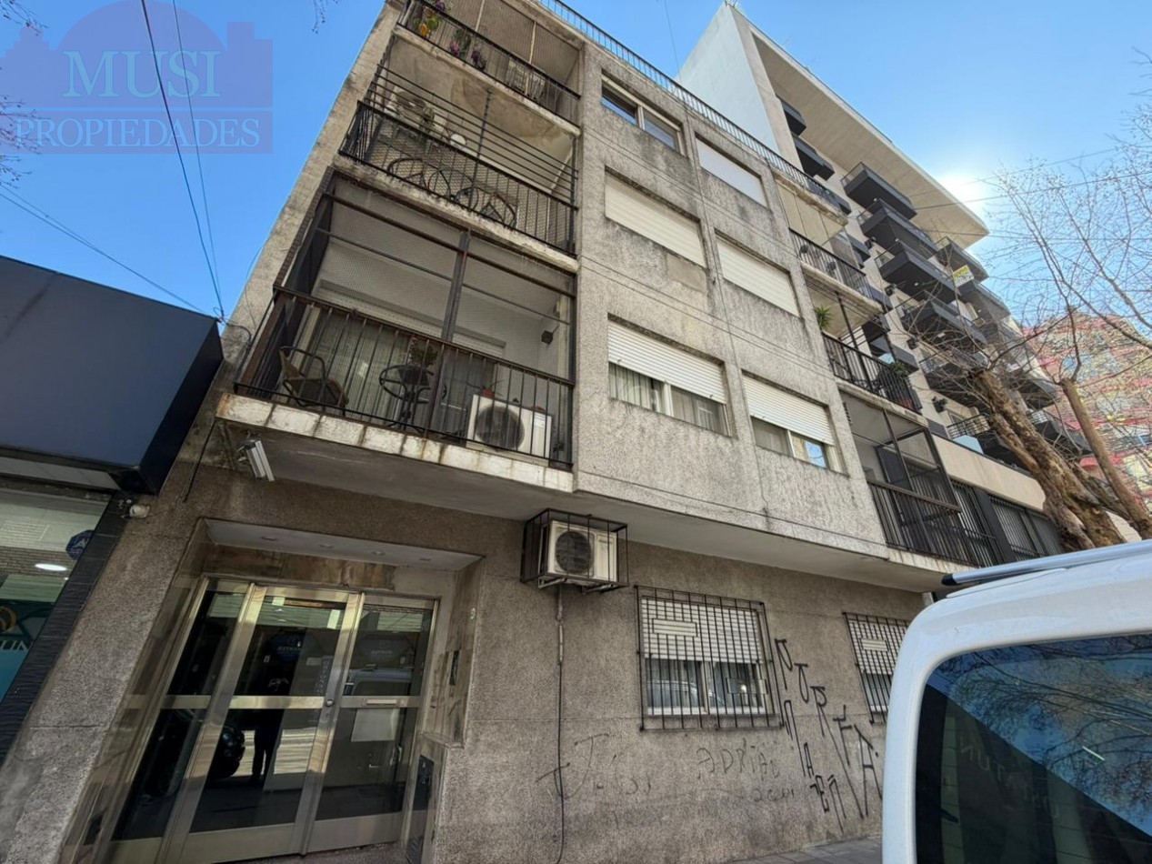 Departamento de 2 ambientes en Planta Baja con Patio - San Martin Centro