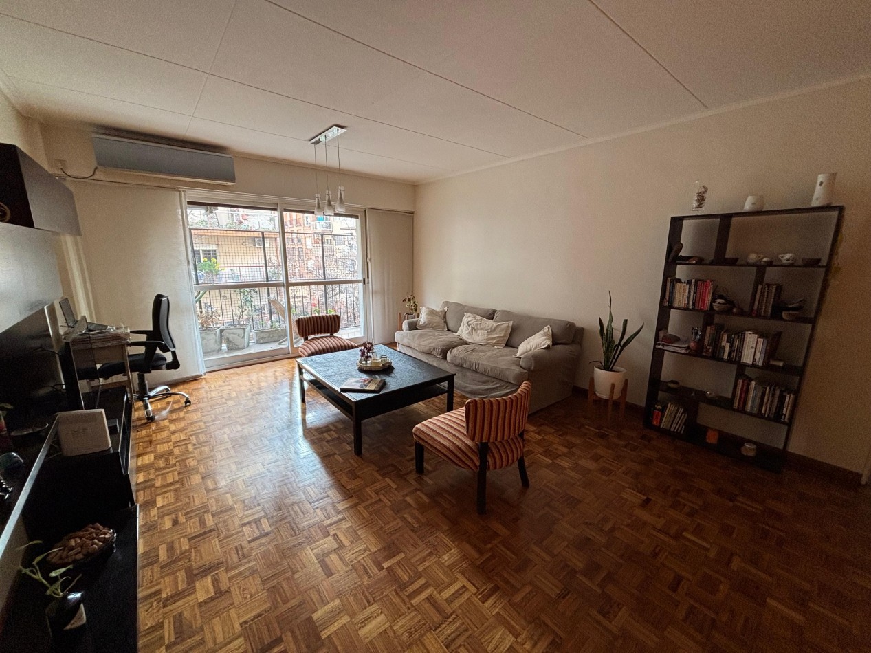 Departamento de 4 Ambientes en venta Dep. de Servicio y espacio guarda coche
