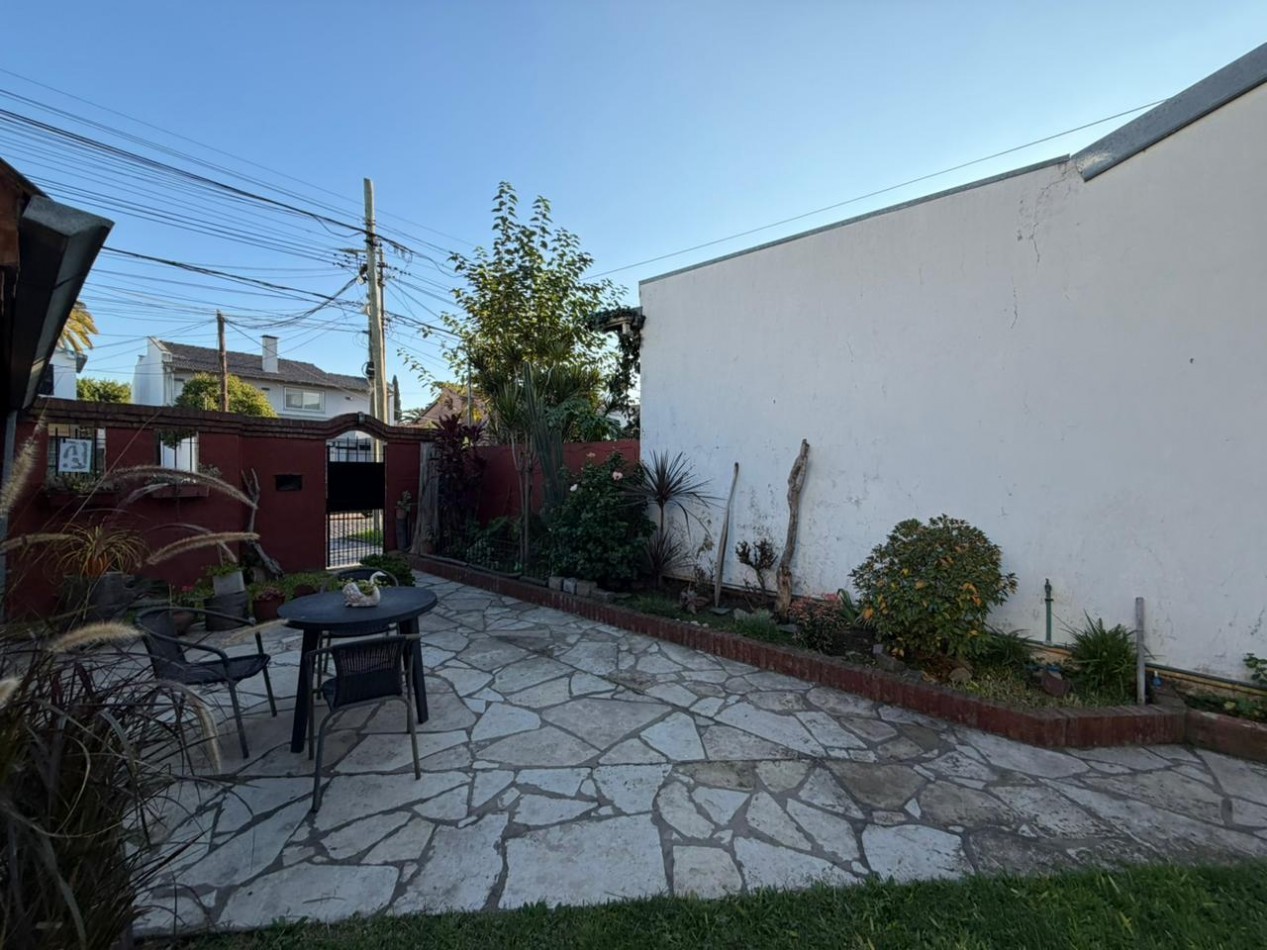 Excelente casa de 4 ambientes en venta - Malaver