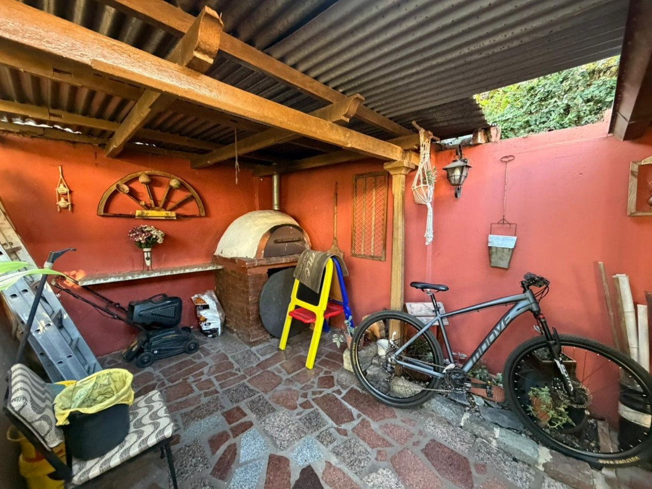 Excelente casa de 4 ambientes en venta - Malaver