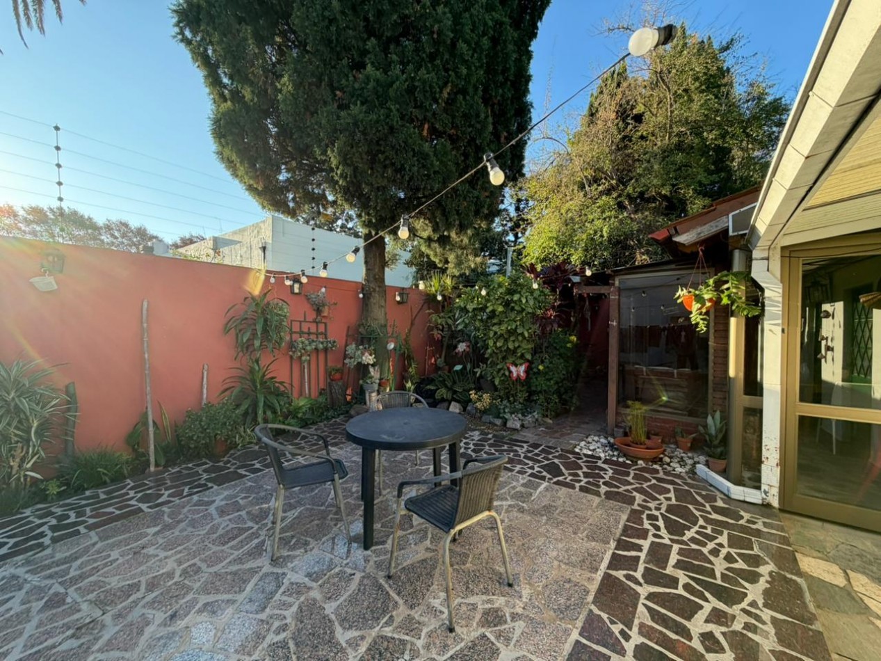 Excelente casa de 4 ambientes en venta - Malaver