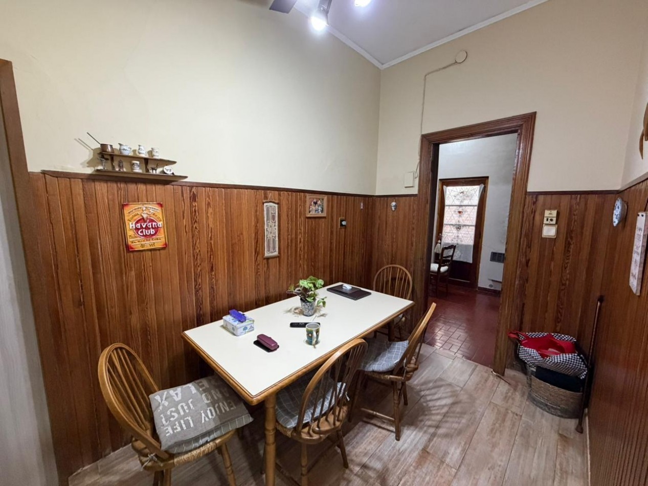 Excelente casa de 4 ambientes en venta - Malaver