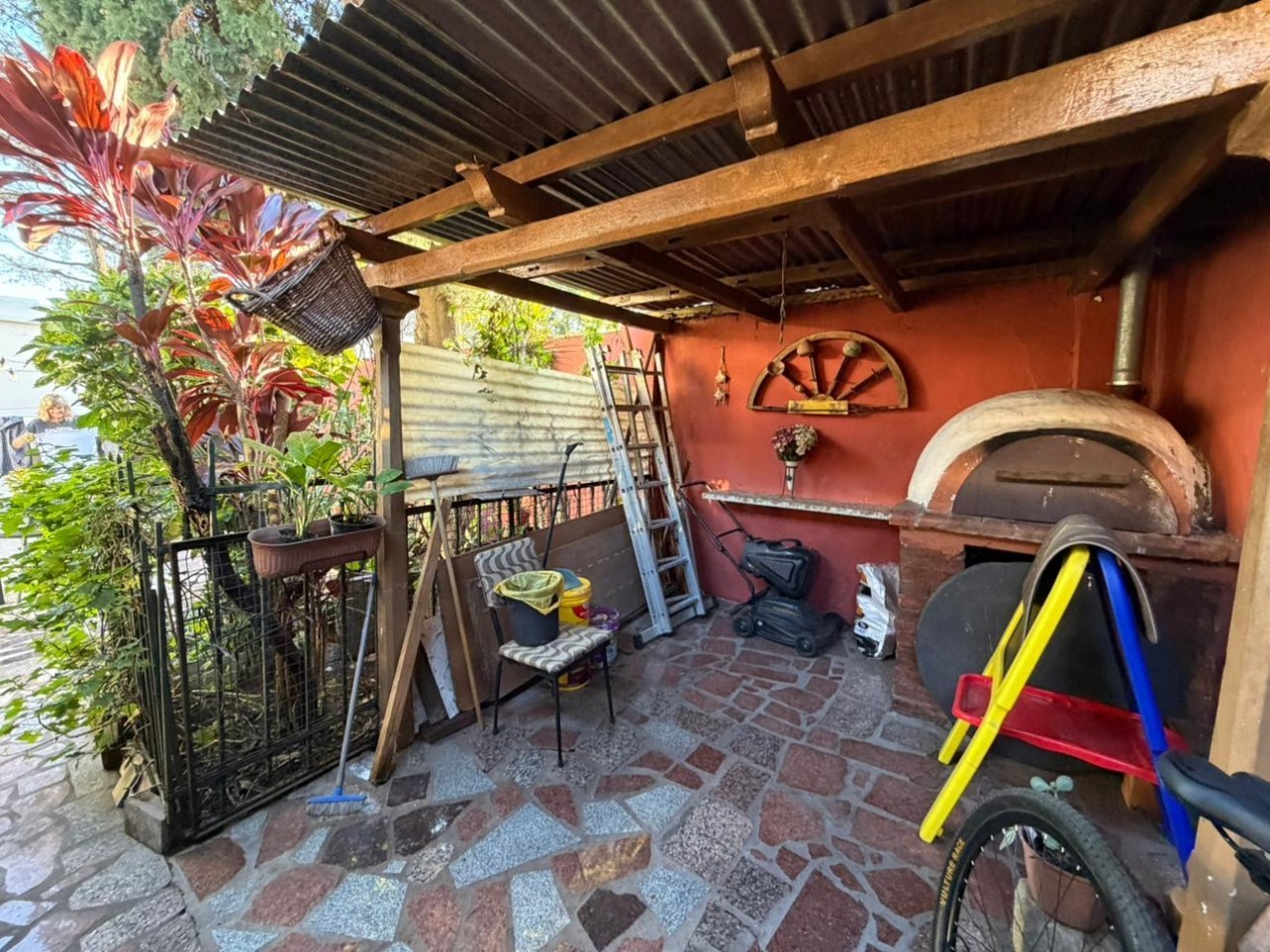 Excelente casa de 4 ambientes en venta - Malaver