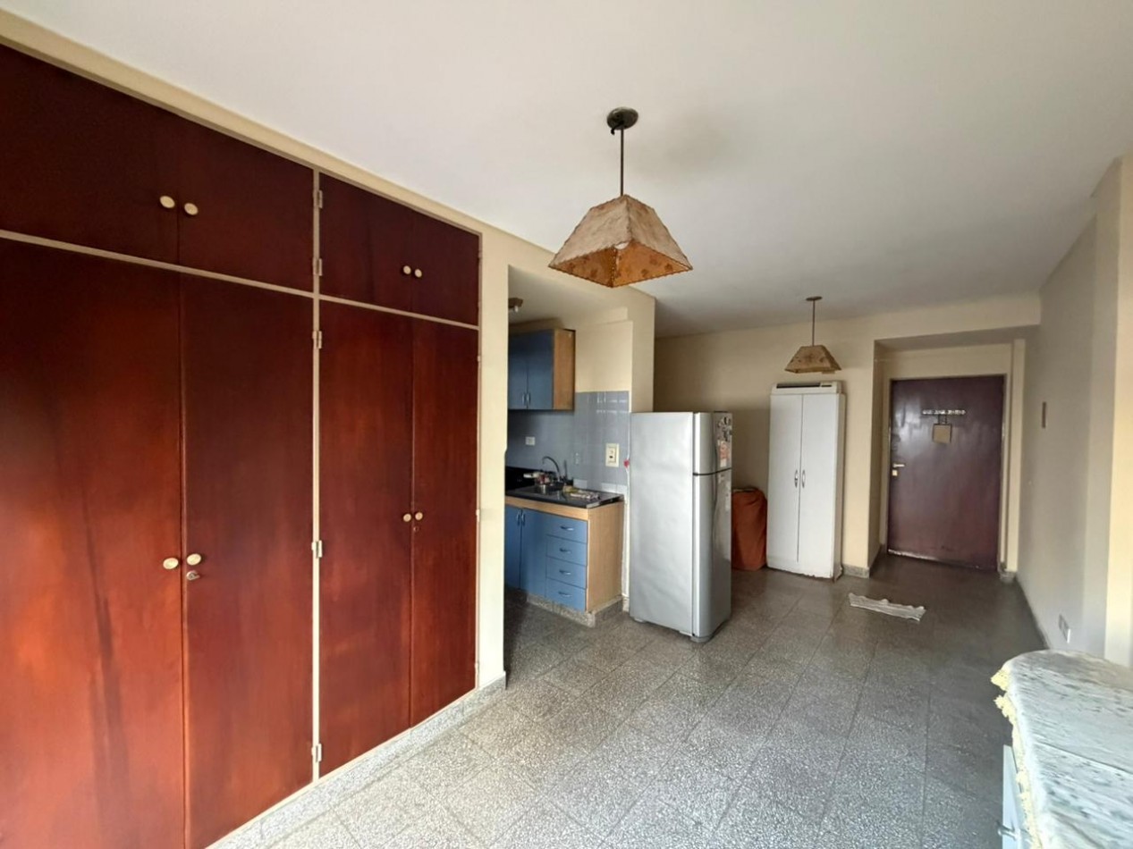 Departamento monoambiente en alquiler - San Martin centro