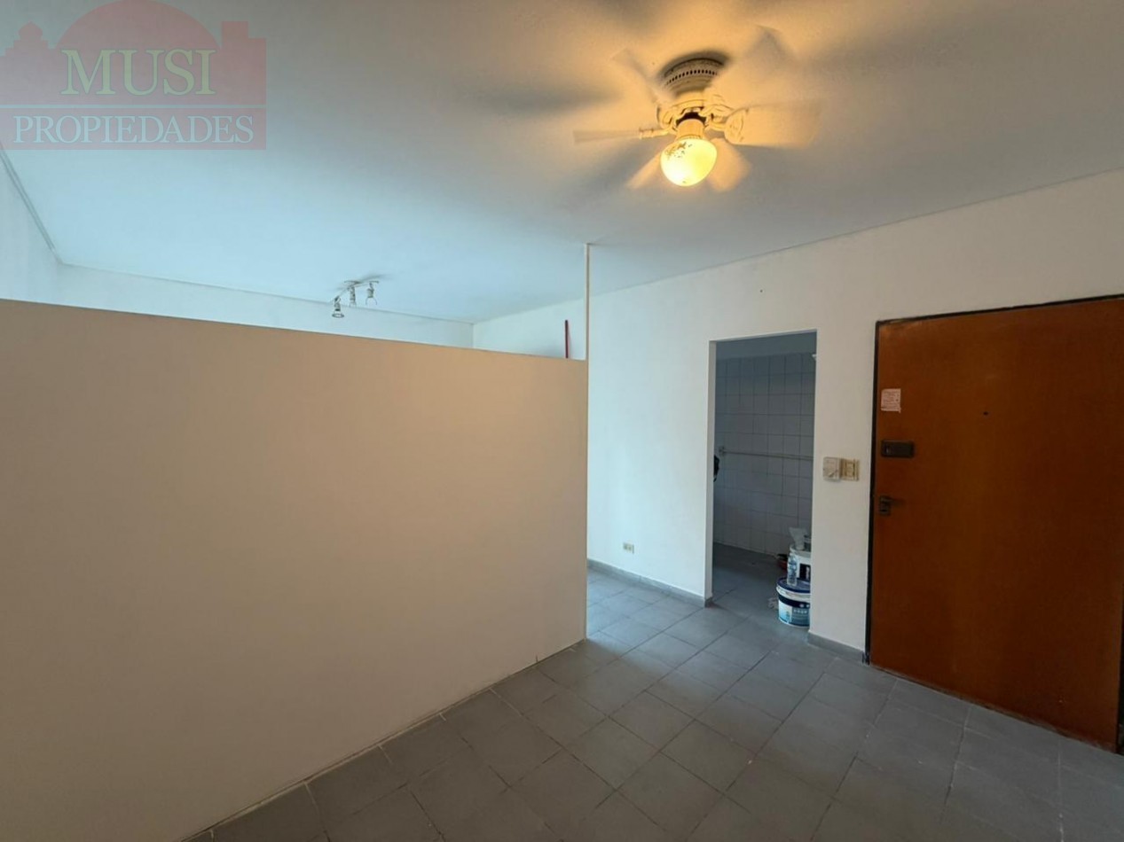 OPORTUNIDAD Excelente Monoambiente dividido en venta - San Martin centro