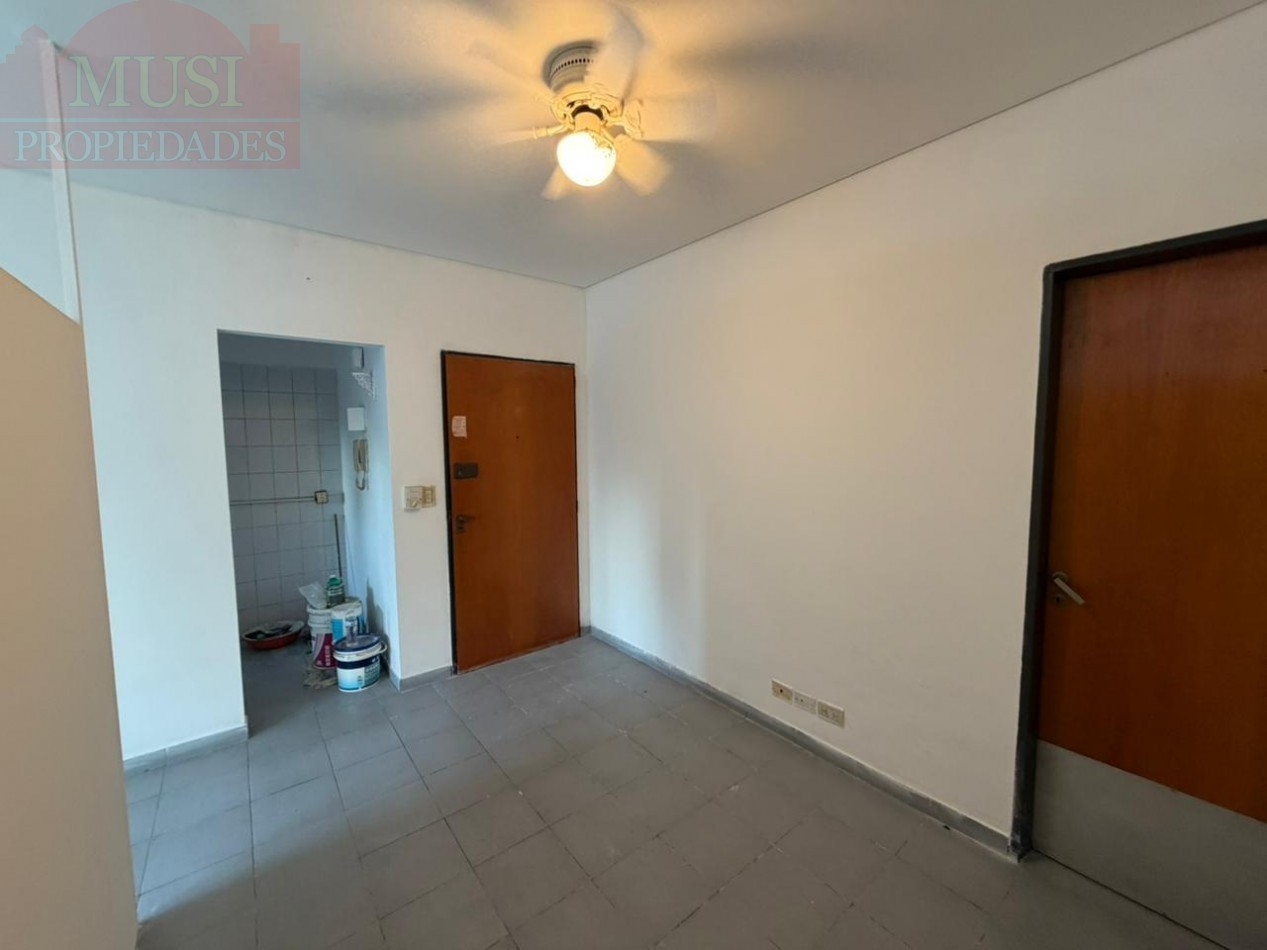 OPORTUNIDAD Excelente Monoambiente dividido en venta - San Martin centro