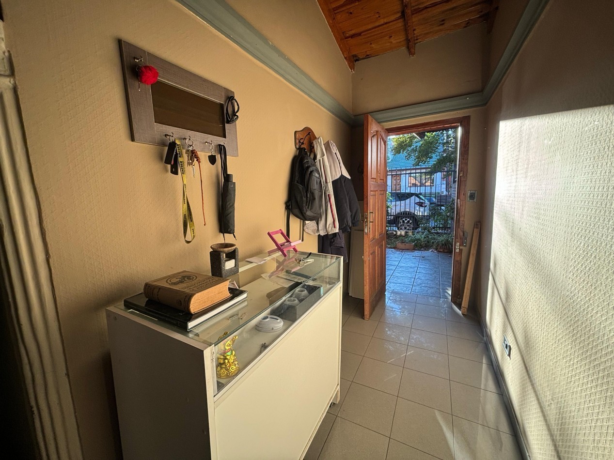 Hermosa casa de 4 ambientes en venta - San Martin