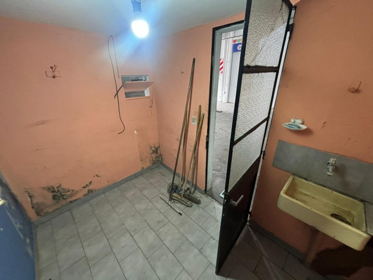 Exclusivo local en zona comercial en alquiler - San Martin