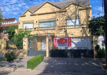CASA DE 6 AMBIENTES - VICENTE LOPEZ