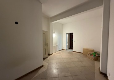 Departamento monoambiente en planta baja con espacio guardacoche - San Martin