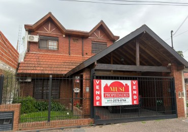 Hermosa Casa De 5 Ambientes - Villa Ballester
