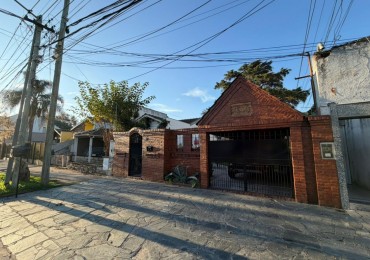Excelente casa de 4 ambientes en venta - Malaver